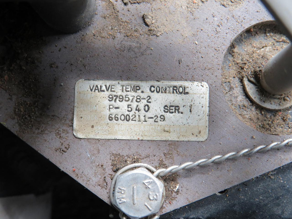 Aerospace 1401-1 (Alt: 3166052-1A) Aerospace Bypass Valve Assembly (Chipped)