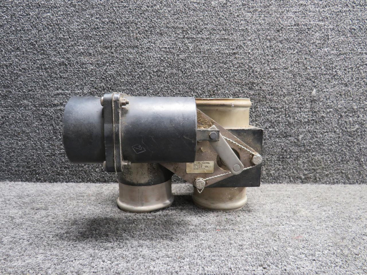 Aerospace 1401-1 (Alt: 3166052-1A) Aerospace Bypass Valve Assembly (Chipped)