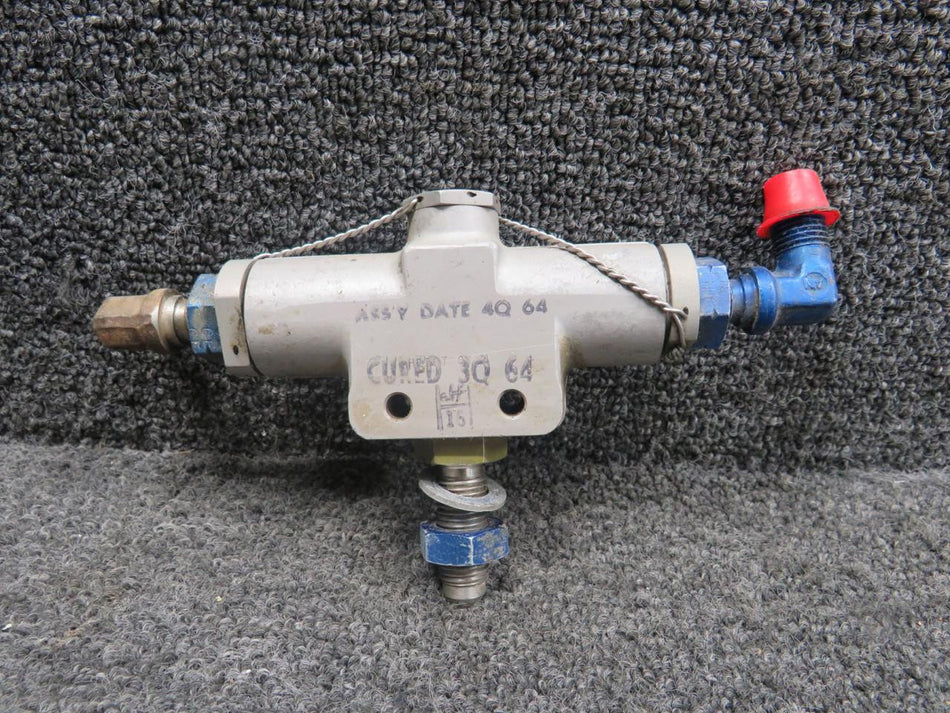 Does Not Apply HP567101-4 Directional Shuttle Valve with Extra Fittings