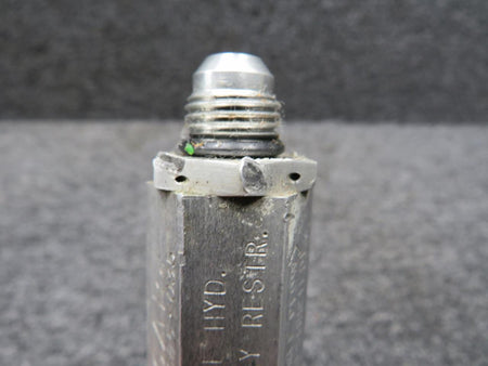 Gar-Kenyon 1R3665-035 Gar-Kenyon Hydraulic Valve (Chipped)