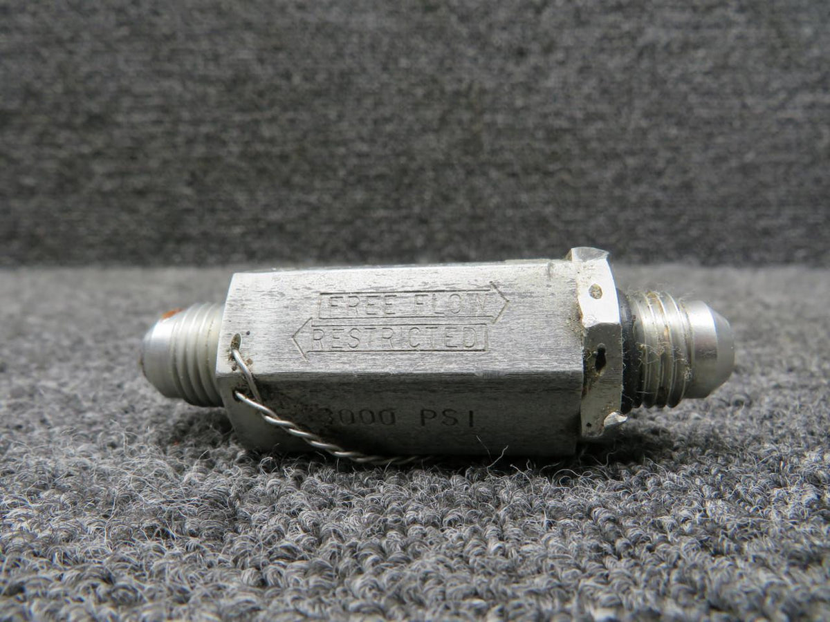 Gar-Kenyon 1R3665-035 Gar-Kenyon Hydraulic Valve (Chipped)