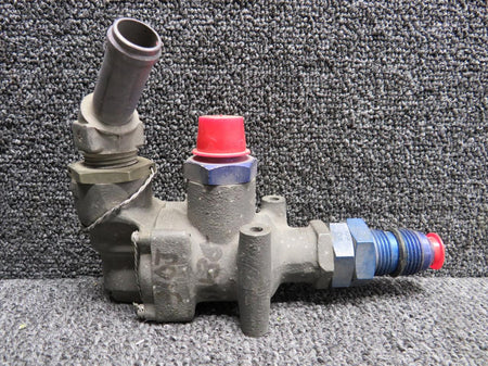 BF Goodrich  3D1549-02A-2 BF Goodrich Shuttle Valve