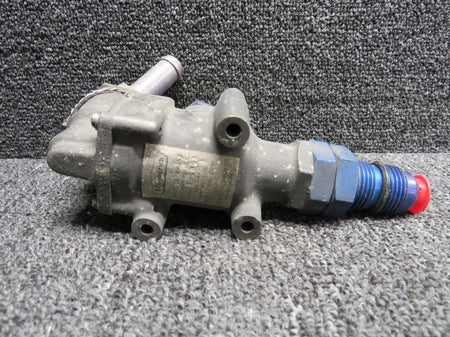 BF Goodrich  3D1549-02A-2 BF Goodrich Shuttle Valve