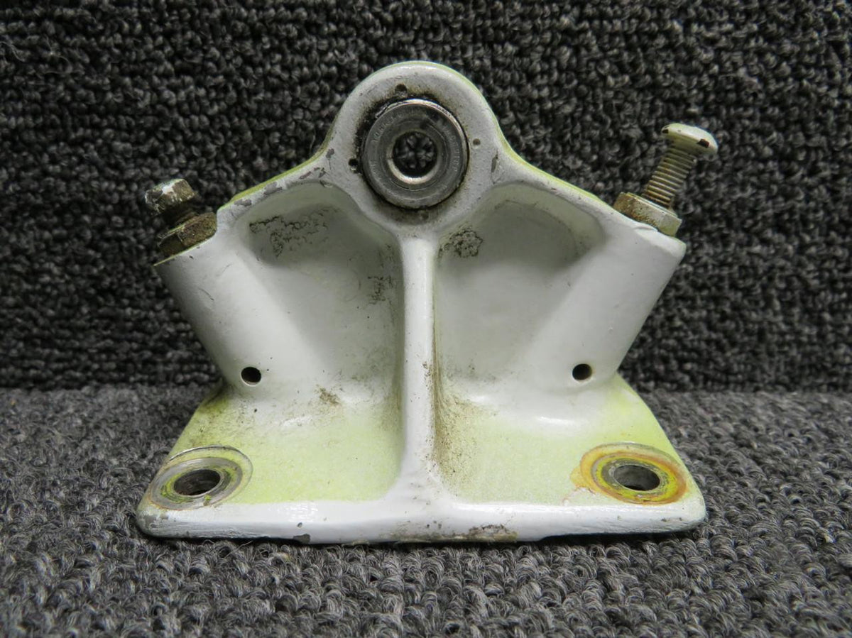 Piper Aircraft Parts 40248 Piper Elevator Control Hinge
