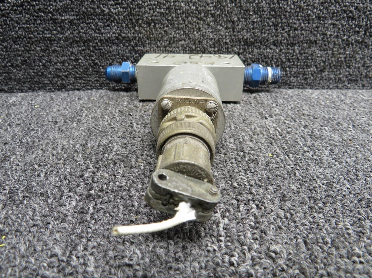 Vacco V1D10128-01 Vacco Solenoid Valve (Volts: 28)