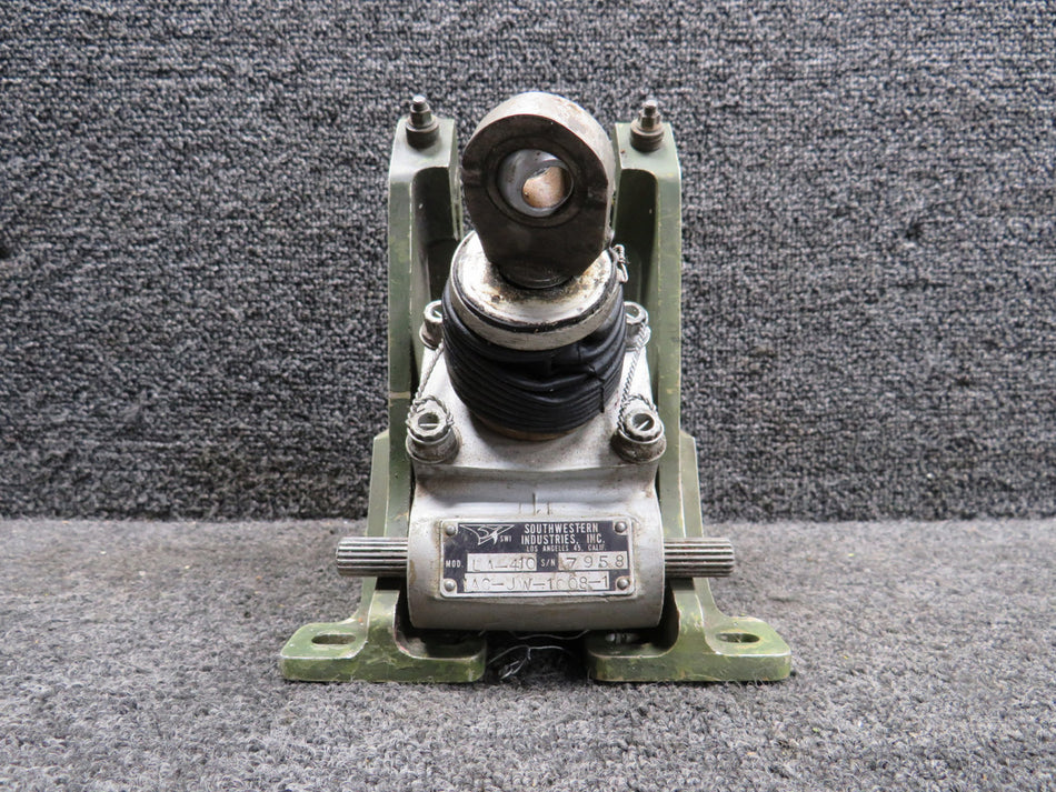 LAC-JW-1008-1 Southwestern LA-410 Actuator w Mount Brackets (Chipped Mount Hole)