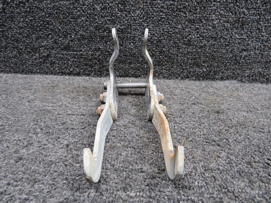 0841140-5, 0841140-6 Cessna 310 Forward Aft Uplock Hook Assembly