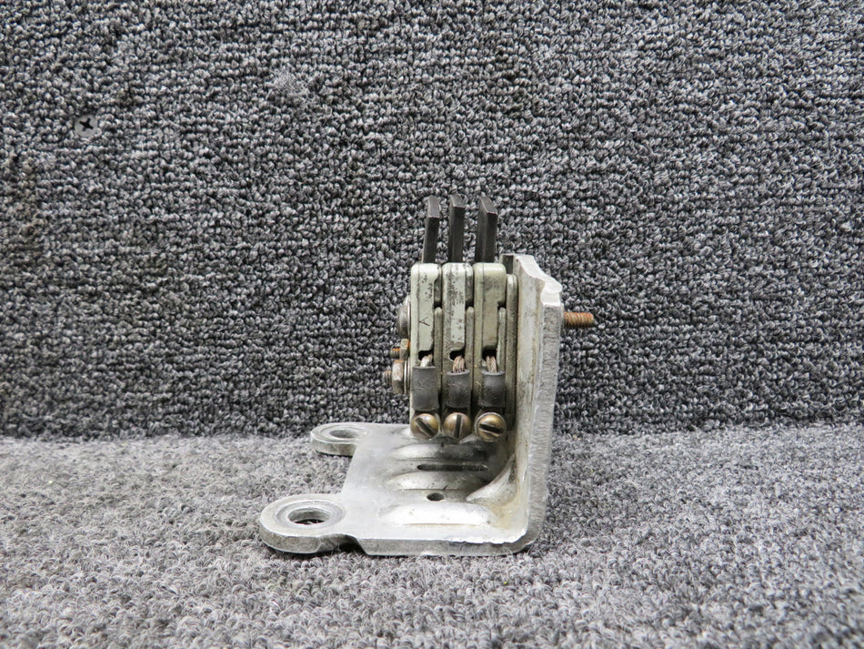 3E2011-3 (Alt: 758-436) BF Goodrich Prop De-Ice Brush Block Assembly