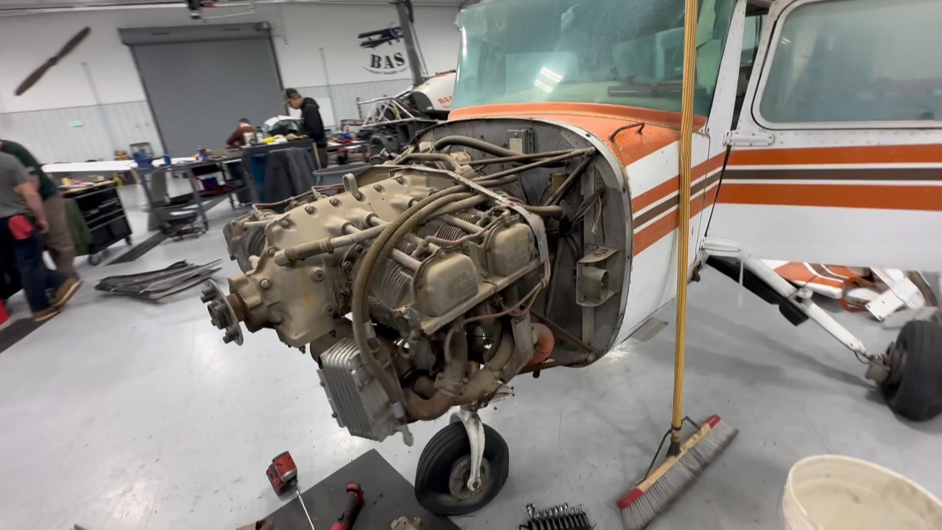 Cessna 152 engine